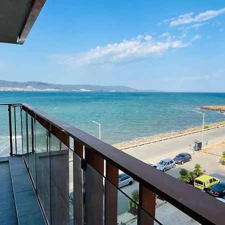 Paradadiso B 307 Two Bedroom Sea View Apartament