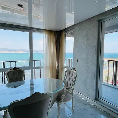 Paradadiso B 307 Two Bedroom Sea View