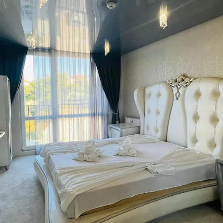 Paradadiso B 307 Two Bedroom Sea View Apartament *