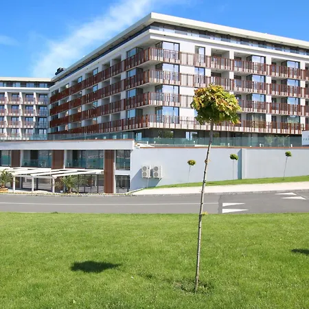 Paradadiso B 307 Two Bedroom Sea View 네세부르