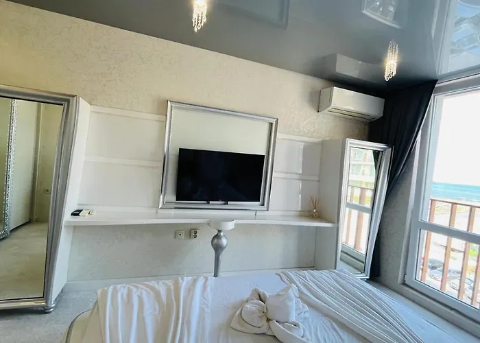 Апартамент Paradadiso B 307 Two Bedroom Sea View