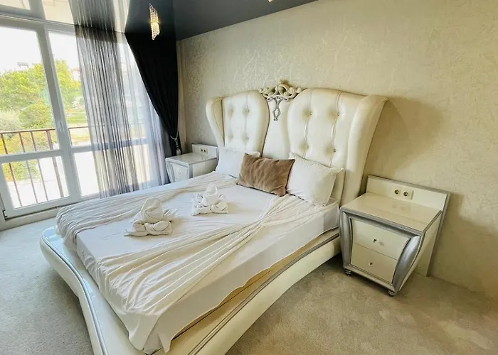 Апартамент Paradadiso B 307 Two Bedroom Sea View Несебър