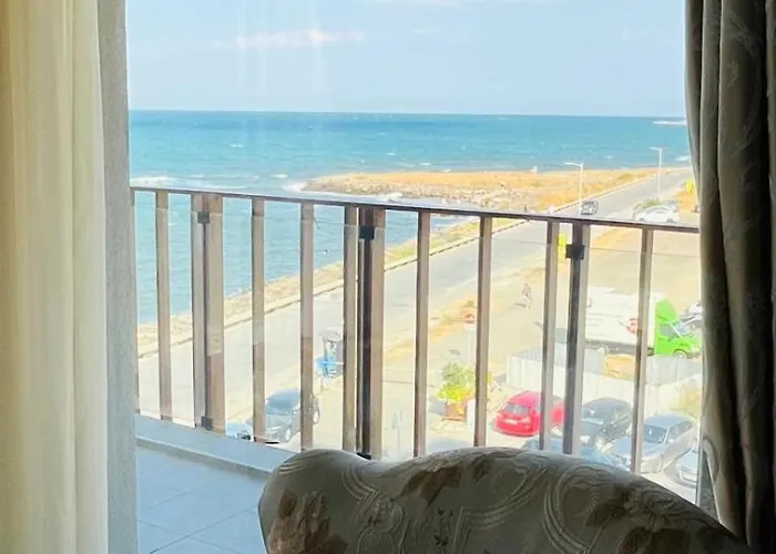 Апартамент Paradadiso B 307 Two Bedroom Sea View