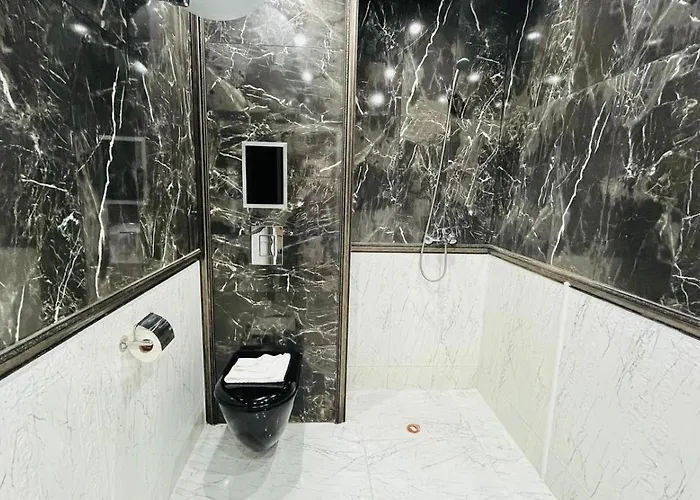 Апартамент Paradadiso B 307 Two Bedroom Sea View Несебър