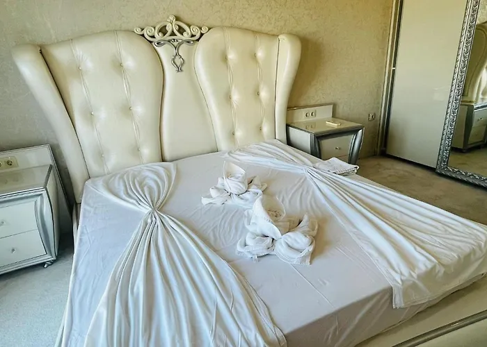 Paradadiso B 307 Two Bedroom Sea View Апартамент *