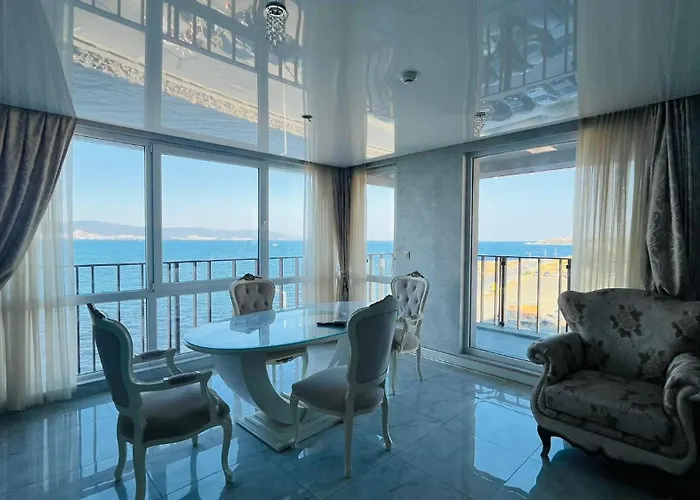 Апартамент Paradadiso B 307 Two Bedroom Sea View Несебър